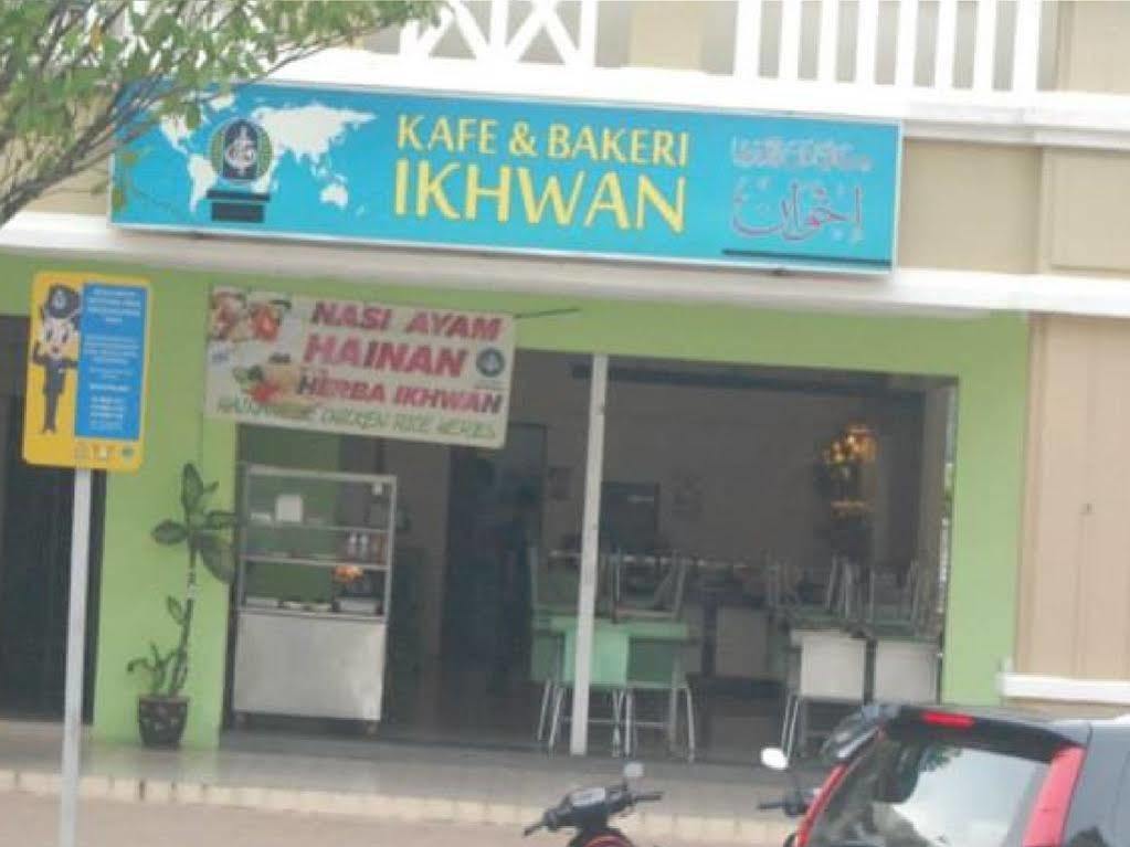 Mihrab Hotel פוטראג'איה מראה חיצוני תמונה