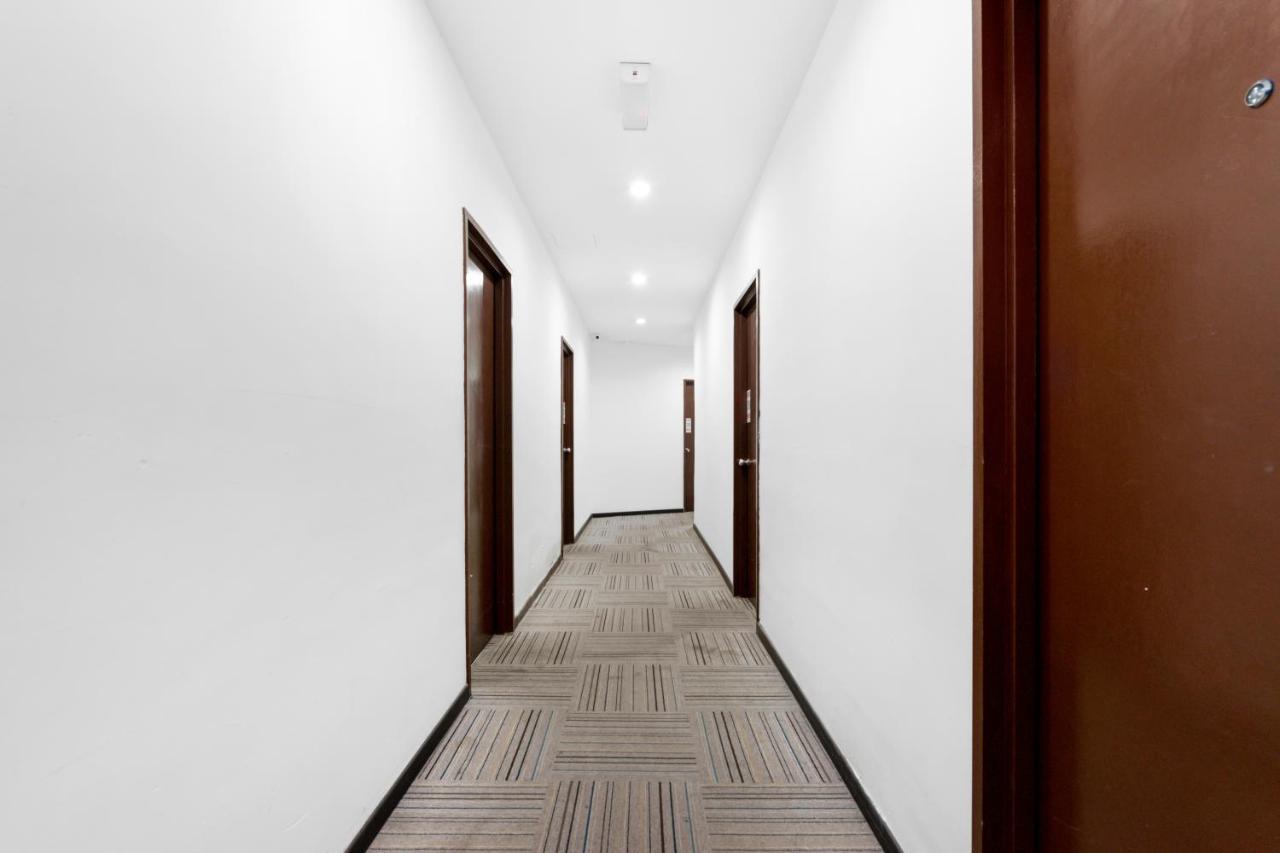 Mihrab Hotel פוטראג'איה מראה חיצוני תמונה